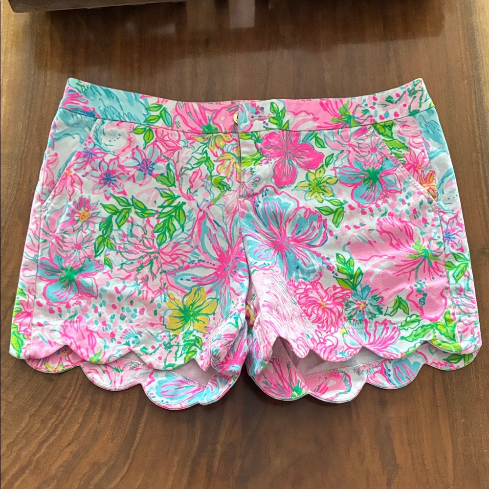 Lilly Pulitzer Pink and Green Floral Scalloped Shorts